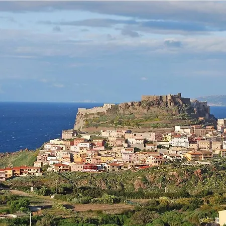 Per Daire Castelsardo